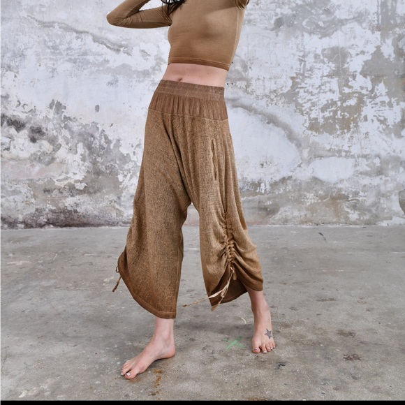 Rare Zhenabia organic cotton sustainable fashion pants